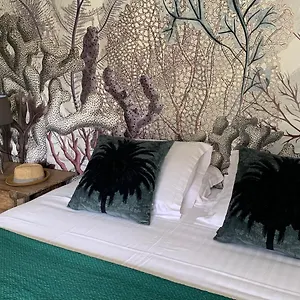 Ker Ar Men Bed & Breakfast